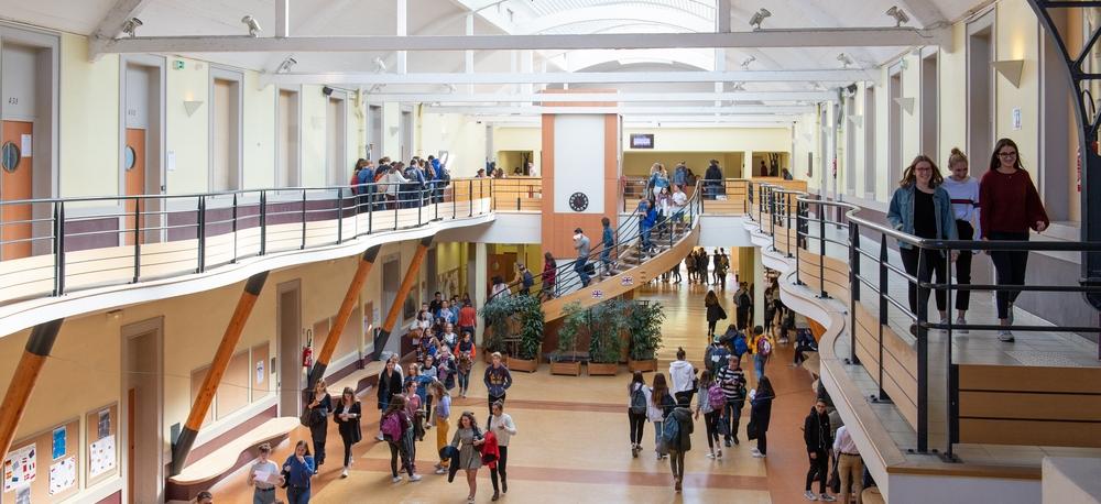 Grand-hall - lycée